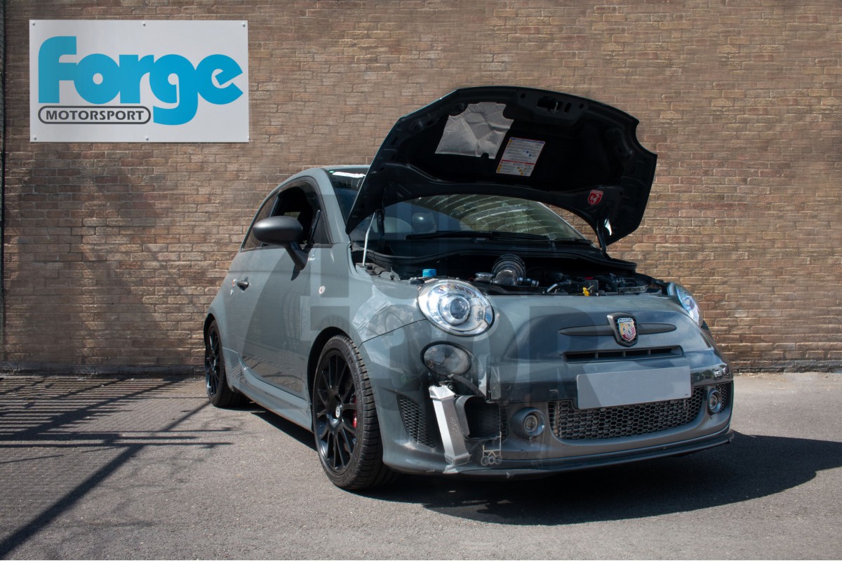 Forge Motorsport Oil Cooler Kit Fiat 500 / 595 Abarth Forge Motorsport Oil Cooler Kit Fiat 500 / 595 Abarth