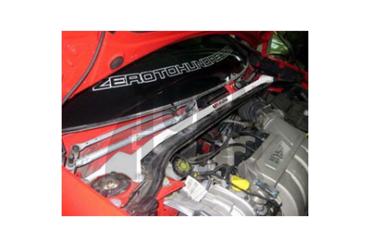 Ultra Racing Front Upper Strut Brace Renault Clio 3 RS