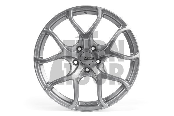 A01 Flow Formed Wheel 18 x 8.5 ET45 Gunmetal, Black or Silver APR