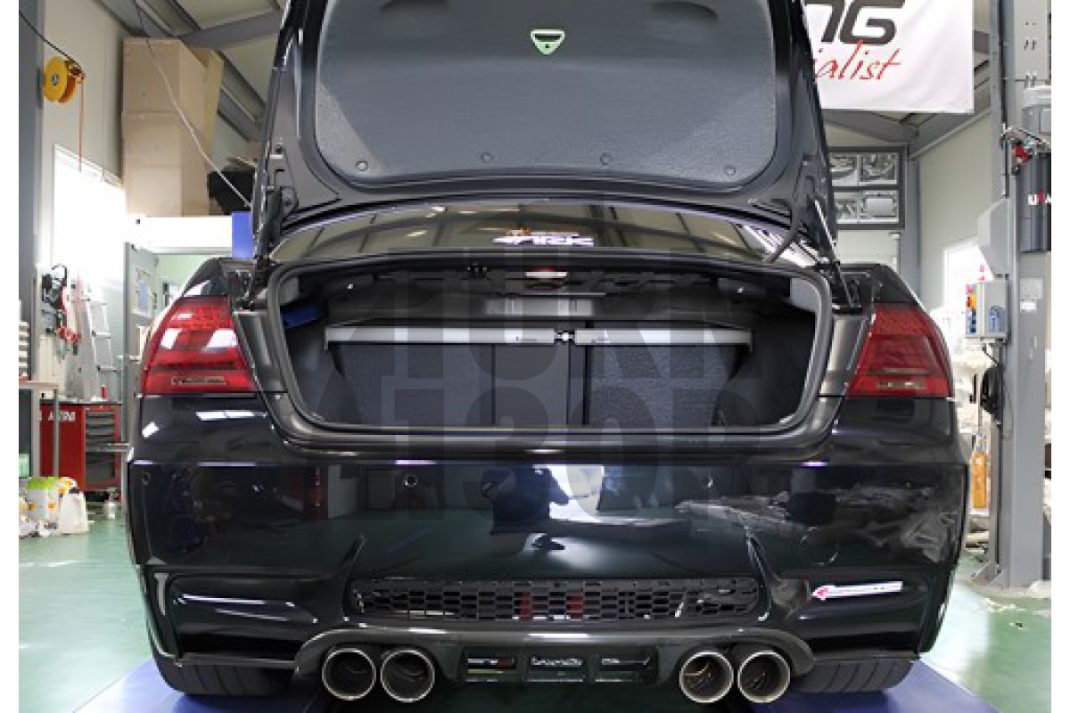 Ultra Racing Rear Upper Strut Bar BMW 335i E92 / M3 E92 