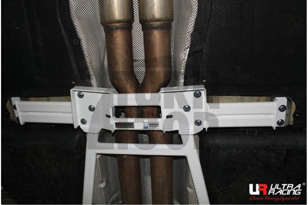 Ultra Racing Mid Lower Bar for BMW M5 F10 